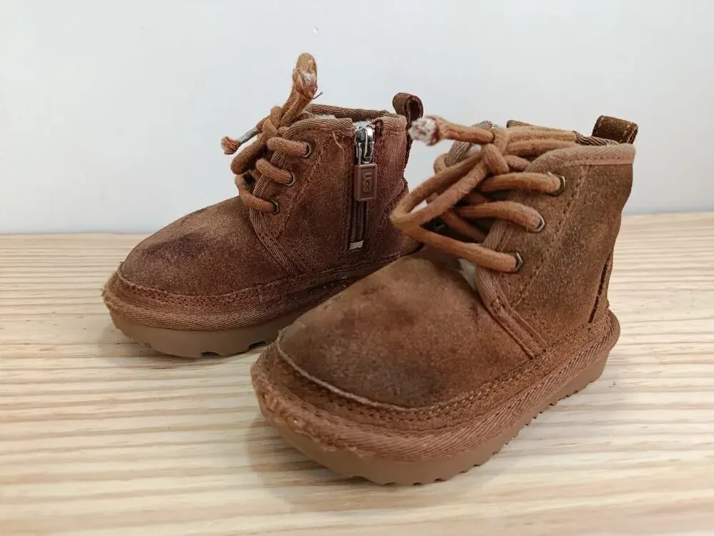 Ugg Boots Neumal Kids Chesnut Size 6